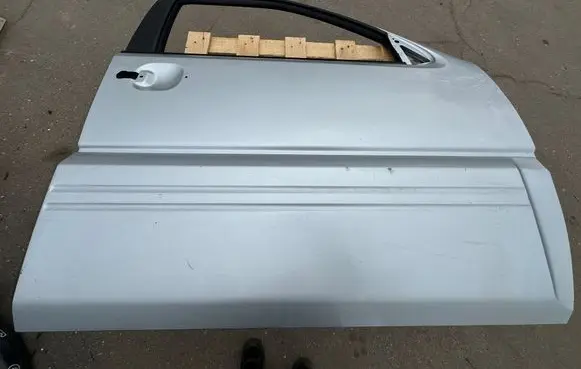 Nissan Terrano Front door 801007F732