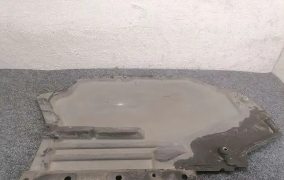 BMW X5 E70 Fuel tank bottom protection 7158405 51757158405