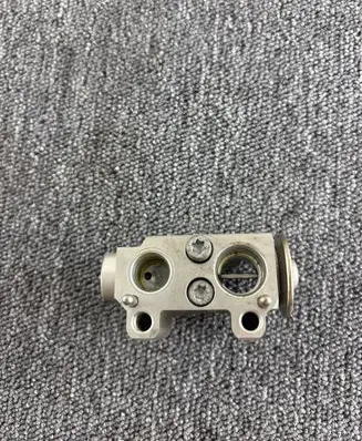 BMW X4 F26 Air conditioning (A/C) expansion valve 6823978 328532 R1234VF