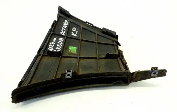 Skoda Octavia Mk4 Air intake duct part 5E3121763 5E3121763A
