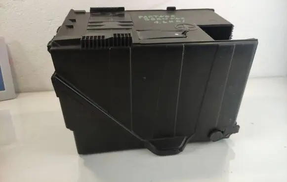 Citroen Berlingo Battery box tray 