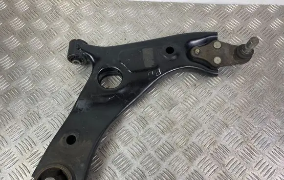 Hyundai Santa Fe Front lower control arm/wishbone