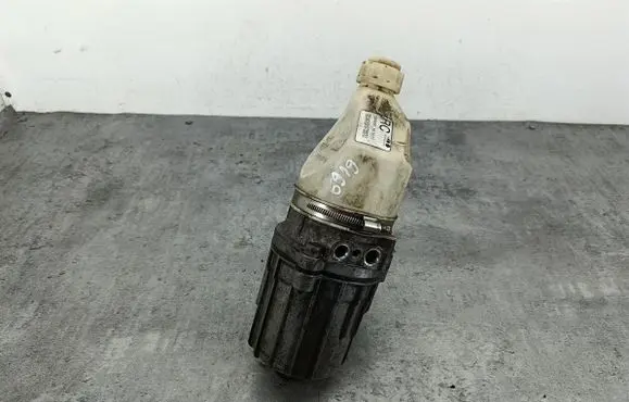 Opel Zafira B Power steering pump 13192897
