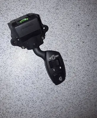 BMW 5 E60 E61 Wiper control stalk 6924107