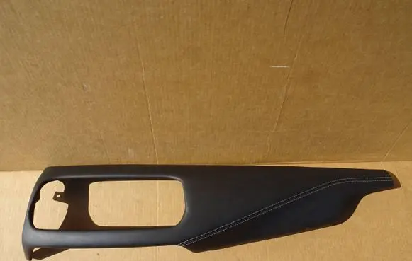 Nissan Qashqai J12 Panel trim 682116UU0A 682R46UU0A 682R26UU0A