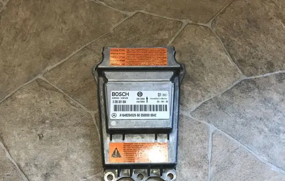 Mercedes-Benz ML W164 Airbag control unit/module A1648204526