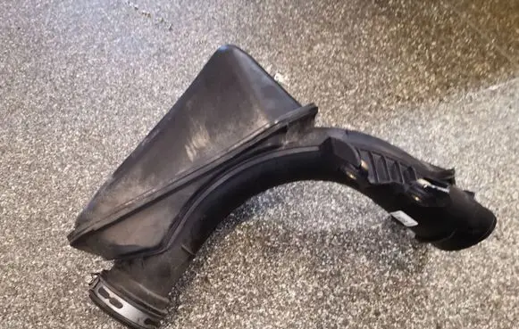 Ford Fusion II Air intake hose/pipe DS739C623DB