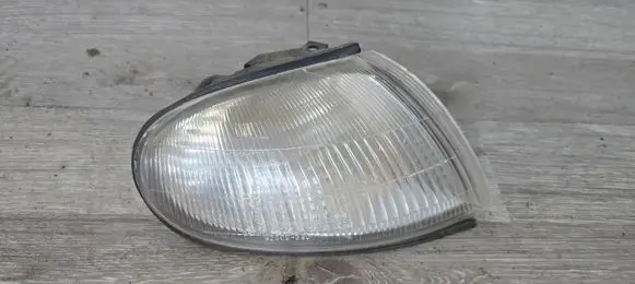 Hyundai Lantra II Front indicator light 92302290
