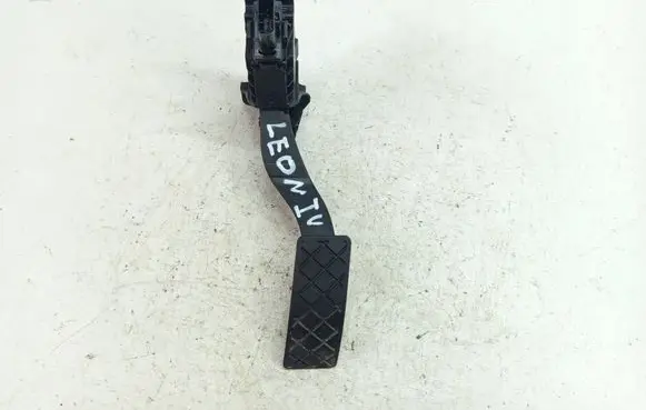 Seat Leon IV Accelerator throttle pedal 5Q1723503K