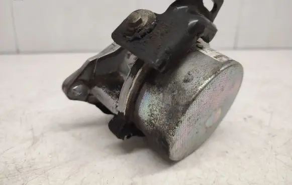 Vacuum pump