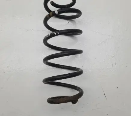 Audi A4 S4 B5 8D Rear coil spring