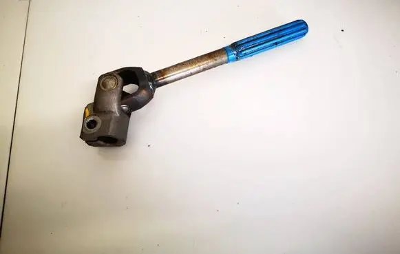 Hyundai i30 Steering column universal joint 