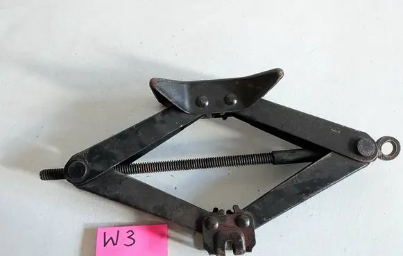 Volkswagen Golf IV Lift Jack 