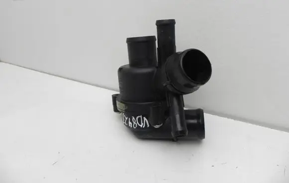 Land Rover Discovery 4 - LR4 Thermostat housing AH228575AF VD8423