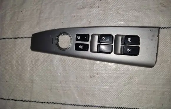 Hyundai Santa Fe Electric window control switch 3714951110