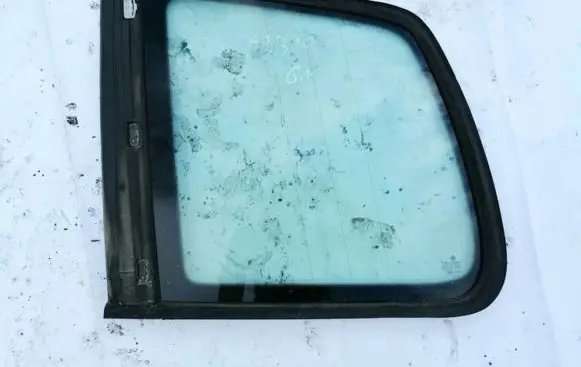 Volkswagen Touran I Rear side window e643r00048 e643r-00048