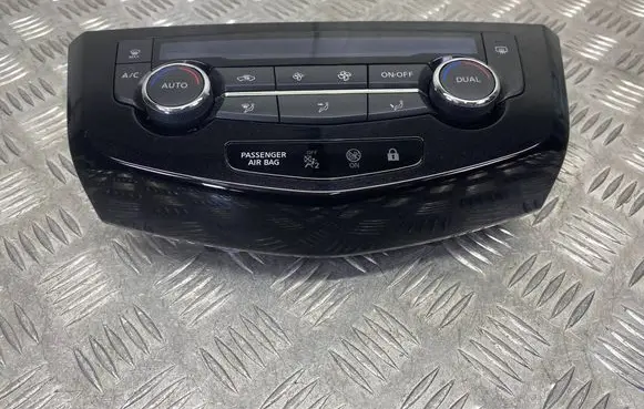 Nissan X-Trail T32 Climate control unit 275004EA0A T907770 20160714