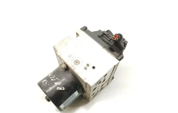 Volkswagen PASSAT B6 ABS Pump 3C0614109C