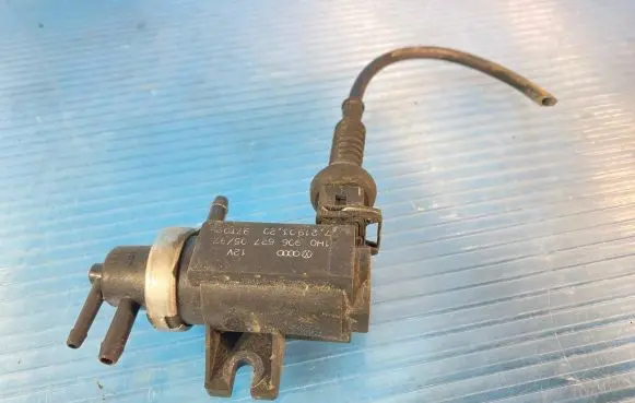 Audi A6 S6 C4 4A Turbo solenoid valve 1H0906627 72190320