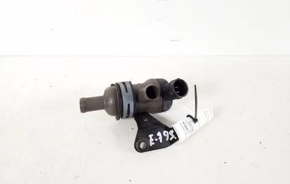 Volkswagen Golf VII Valve 04E965529B
