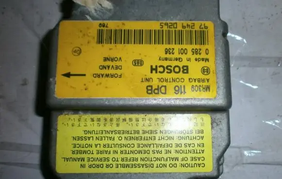 Mitsubishi Carisma Airbag control unit/module MR309116DPB 0285001236