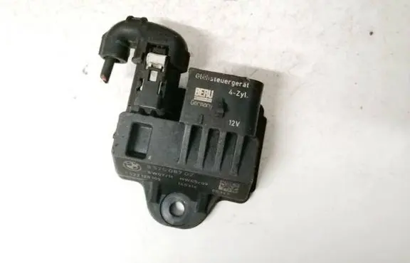 BMW 5 GT F07 Glow plug pre-heat relay 857008702 0522120103