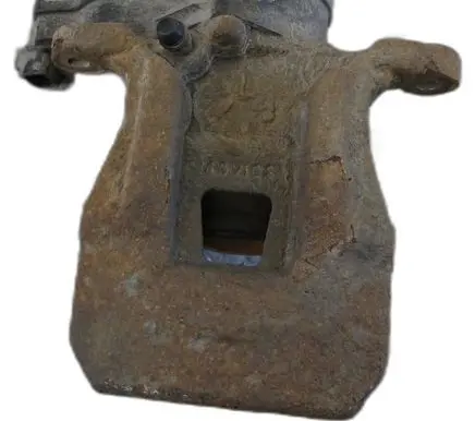 Mitsubishi Outlander Front brake caliper