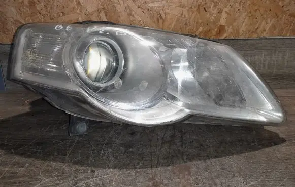 Volkswagen PASSAT B6 Headlight/headlamp 3C0941006N