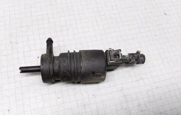 Opel Astra G Windscreen/windshield washer pump