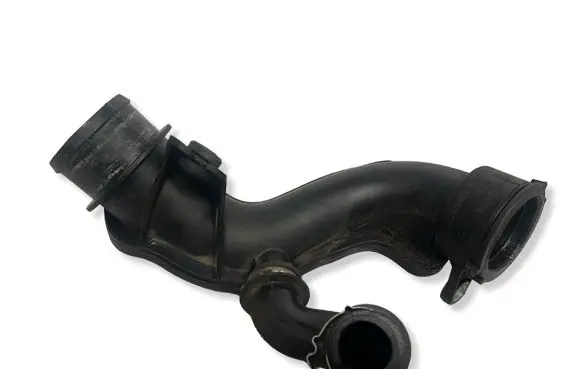 Ford Kuga II Intercooler hose/pipe DS739F805HD