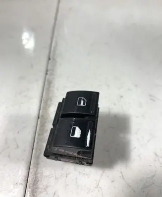 Volkswagen Touran I Electric window control switch 1K3959857A
