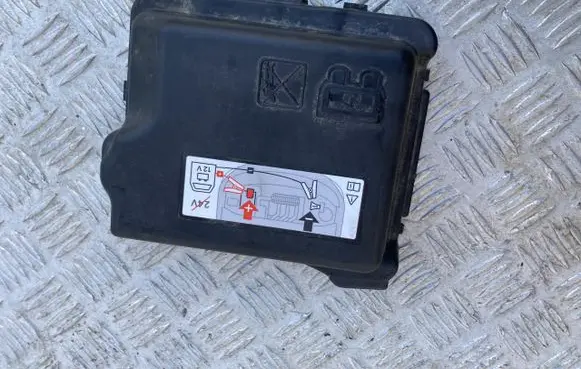 Citroen C3 Aircross Fuse box cover 9671924480