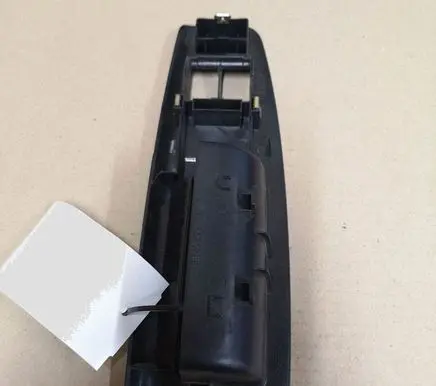 Volkswagen Polo Front door window switch trim 6Q1867171