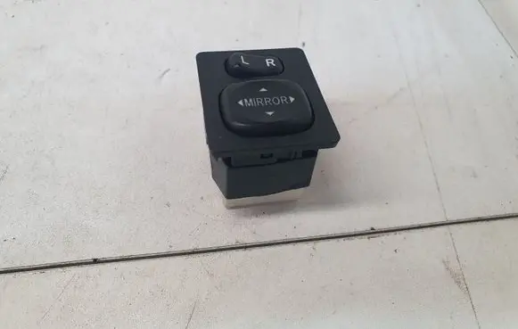 Toyota Yaris Wing mirror switch 769746D 769746 183640