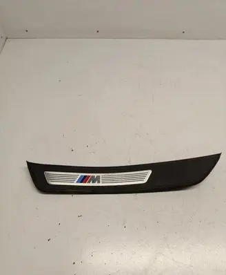 BMW 5 F10 F11 Side skirt rear trim 8050047