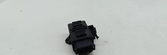 Volkswagen Transporter - Caravelle T5 Other relay 1Z0959772B