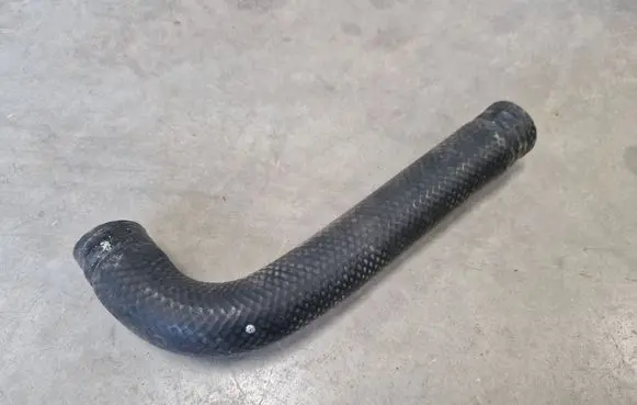 Mitsubishi Pajero Sport I Engine coolant pipe/hose