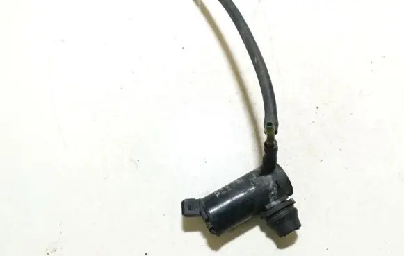 Volvo S80 Windscreen/windshield washer pump 9169611 060210-3950