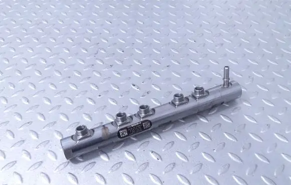 BMW 3 F30 F35 F31 Fuel main line pipe 7809128 0445214183