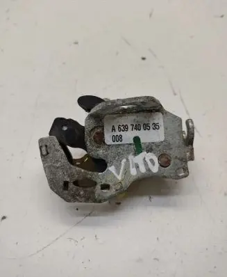 Loading door lock
