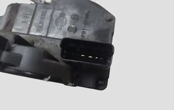 Nissan Murano Z50 Front door lock