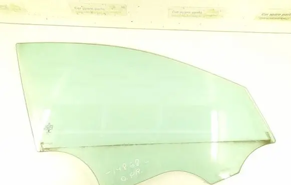Mercedes-Benz C W205 Front door window glass four-door 2057250110 A2057250110