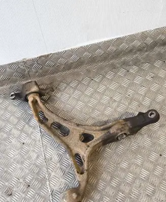 Jeep Grand Cherokee Front lower control arm/wishbone 68022605AD