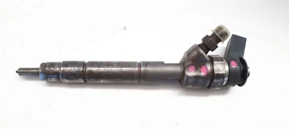 Fuel injector