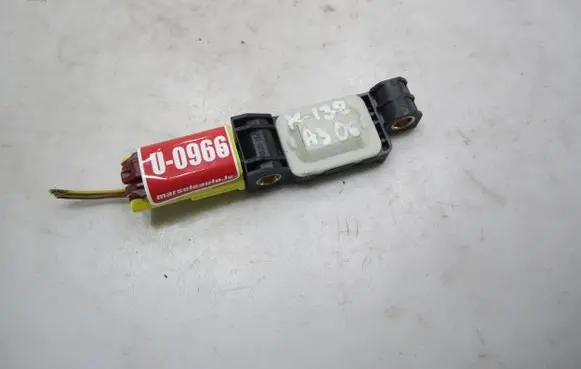 Audi A3 S3 8P Airbag deployment crash/impact sensor 4B0959643D 011582 191205