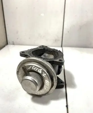 Skoda Octavia Mk2 (1Z) EGR valve 038129637D