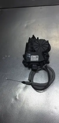 Volkswagen Sharan Sliding door lock 7N0843745