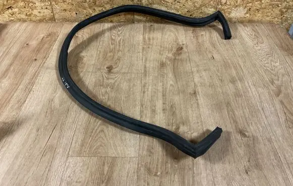 Audi TT Mk1 Engine compartment rubber 