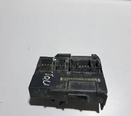 Volkswagen Jetta V Comfort/convenience module 1K0959433AT 1T2971858