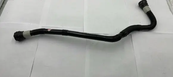 Tesla Model 3 Engine coolant pipe/hose 107760300F 1077603